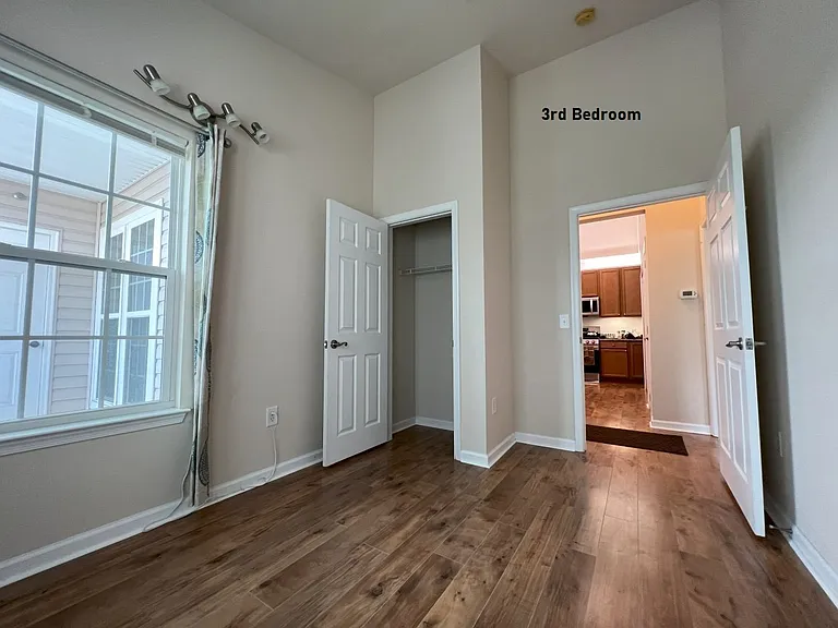 1622 Hardwick Ct #404 — Photo 25