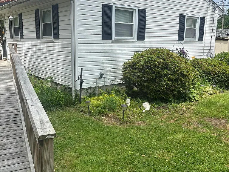 311 Harlem Ln — Photo 1