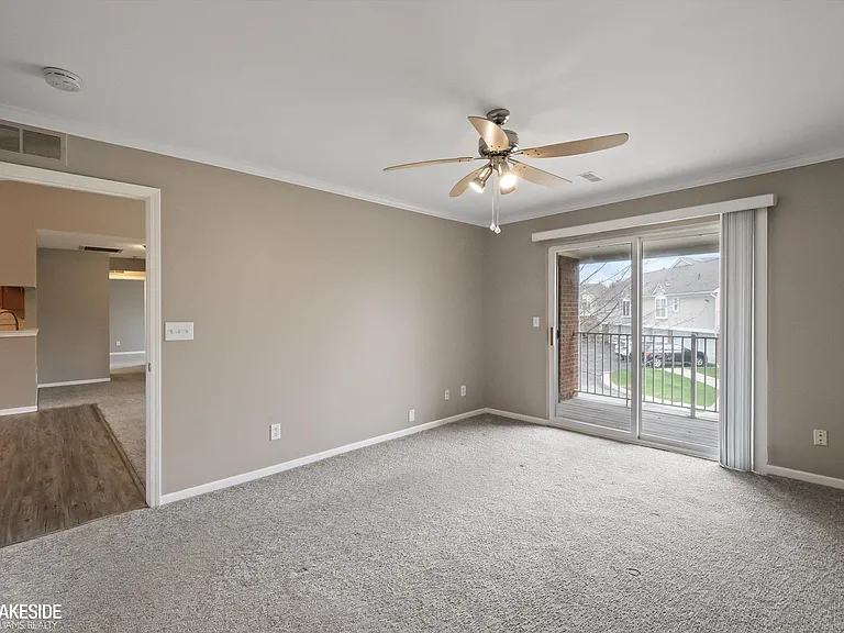 56429 SW Scotland Blvd — Photo 20