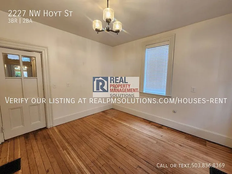 2227 NW Hoyt St — Photo 22