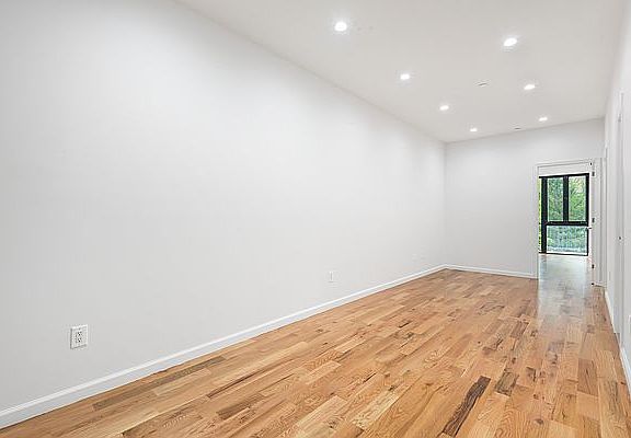 2nd image of 830 Herkimer St APT 4F