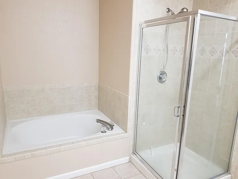 555 Cougar Bluff Point #101 — Photo 21