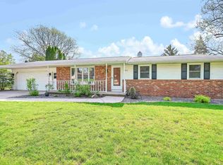 843 Zurich St, De Pere, WI 54115