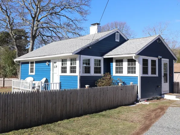 120 Baxter Rd, Barnstable, MA 02630