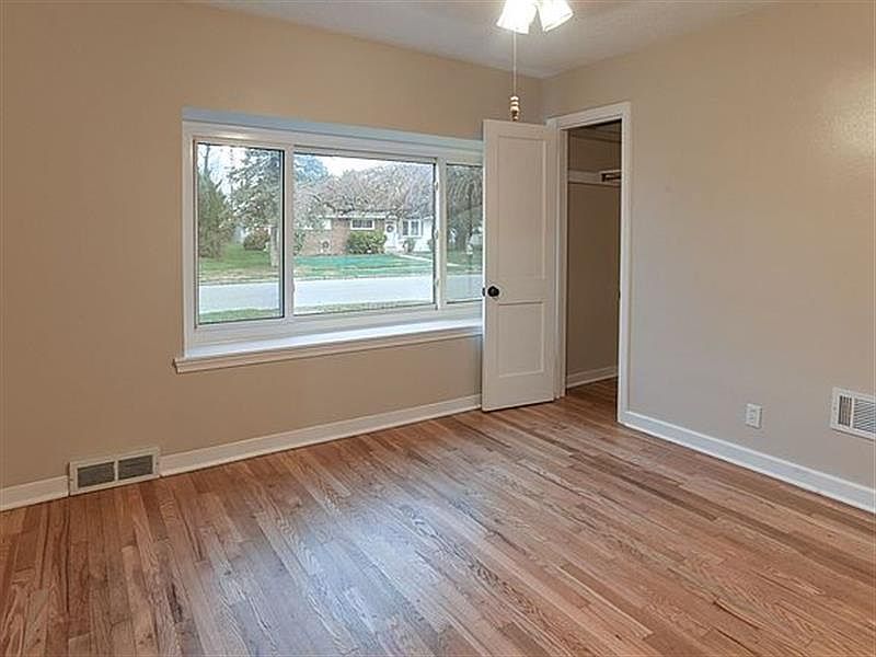 1st image of 1191 Letchworth Rd