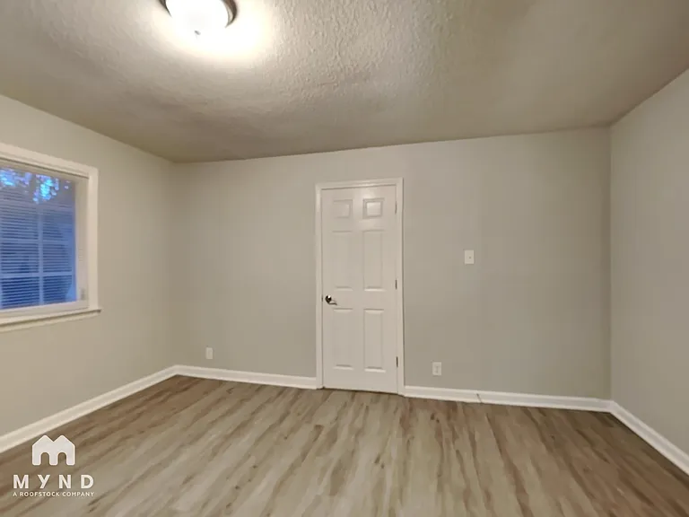 102 Harrison Rd — Photo 14