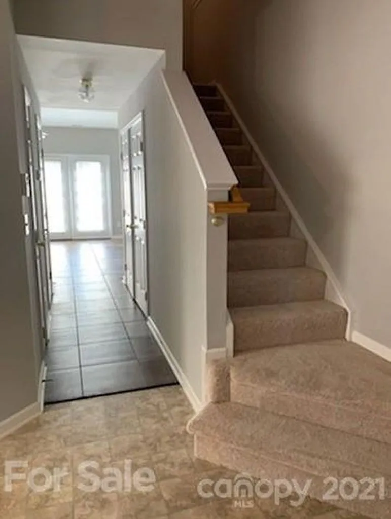 3 bed, 1518 sqft, $1,825 — Photo 3