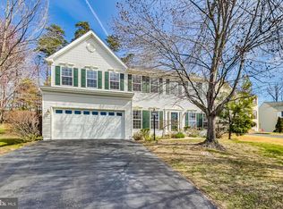 15621 Wheatfield Rd, Woodbridge, VA 22193