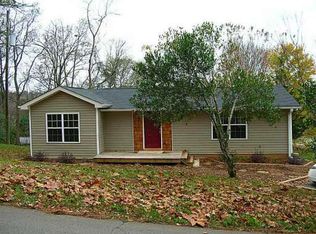 221 Northridge Rd, Ball Ground, GA 30107