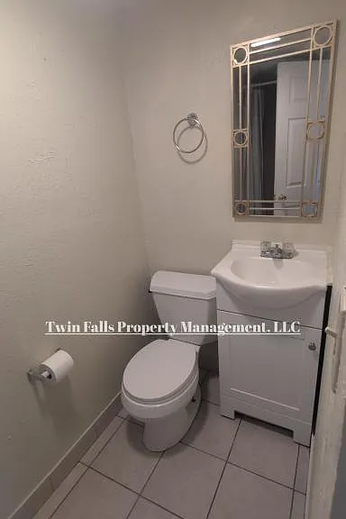 473 Jackson St — Photo 9
