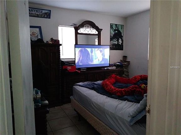 3rd image of 2155 Euclid Cir E