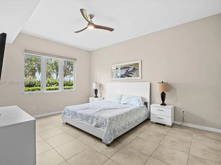 38 Harbour Isle Dr #104 — Photo 15
