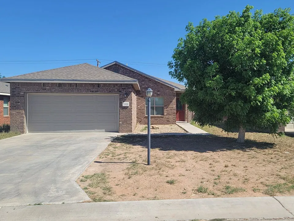 1824 Dillon Wood Dr