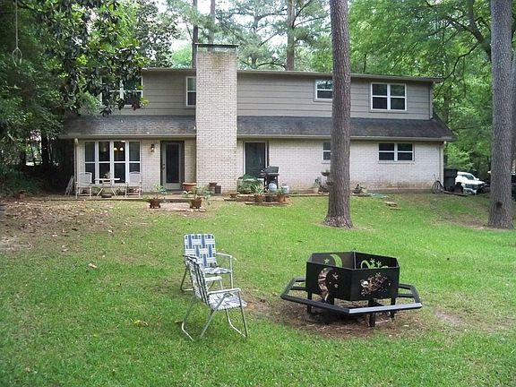 2nd image of 2305 Pinecrest Dr