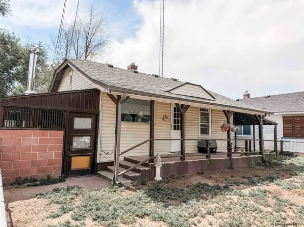 3048 Ames Ct, Cheyenne, WY 82001