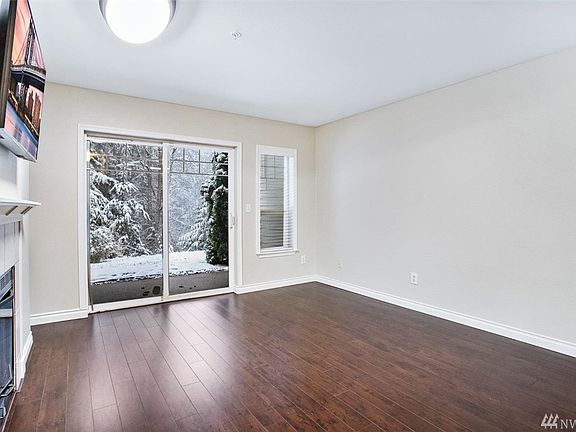 5th image of 18501 SE Newport Way Unit M151