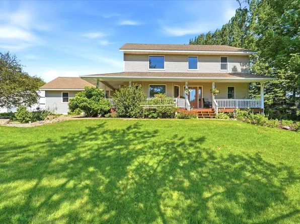 956 280th St, Woodville, WI 54028