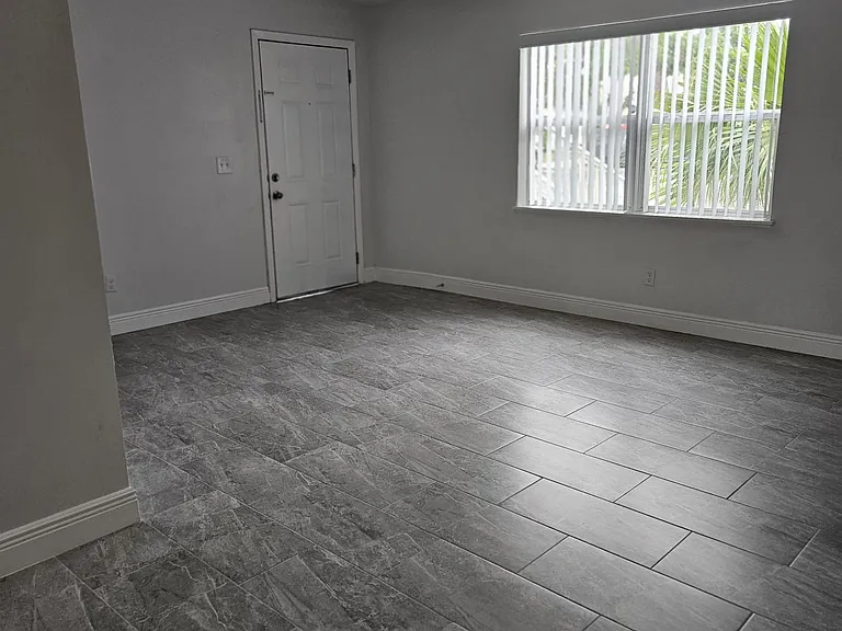 9013 Tudor Dr #G101 — Photo 10