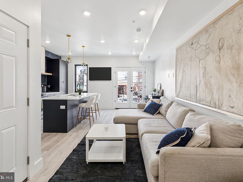 1st image of 1602 Ridge Ave