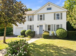 24 Elm St, Deep River, CT 06417