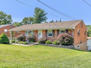 635 E Augusta Ave, Vinton, VA 24179