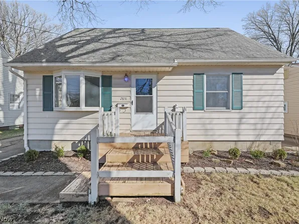 2851 8th St, Cuyahoga Falls, OH 44221
