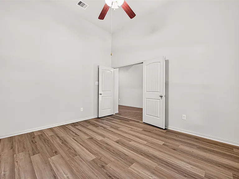 9214 Cavalier Ln — Photo 6