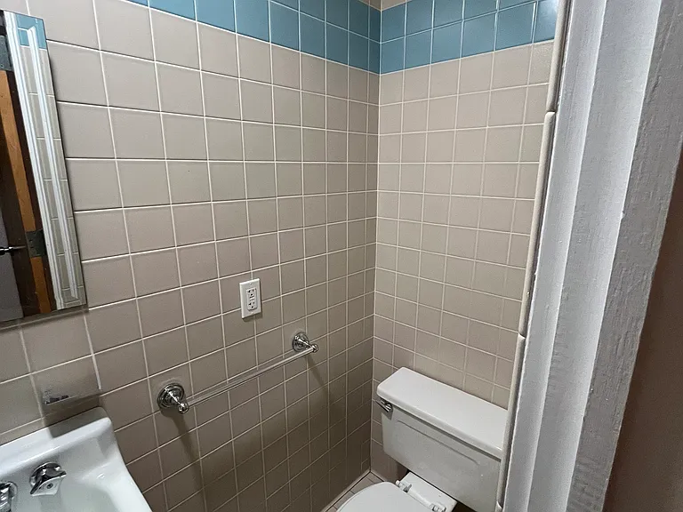 36 Beacon St #5 — Photo 10