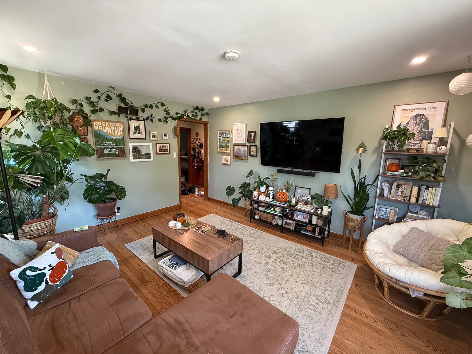 2 bed, 1000 sqft, $1,450 — Photo 2