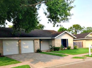 604 Taos Dr, Victoria, TX 77904