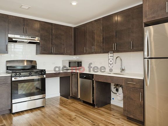 3rd image of 14736 94th Ave APT 2C