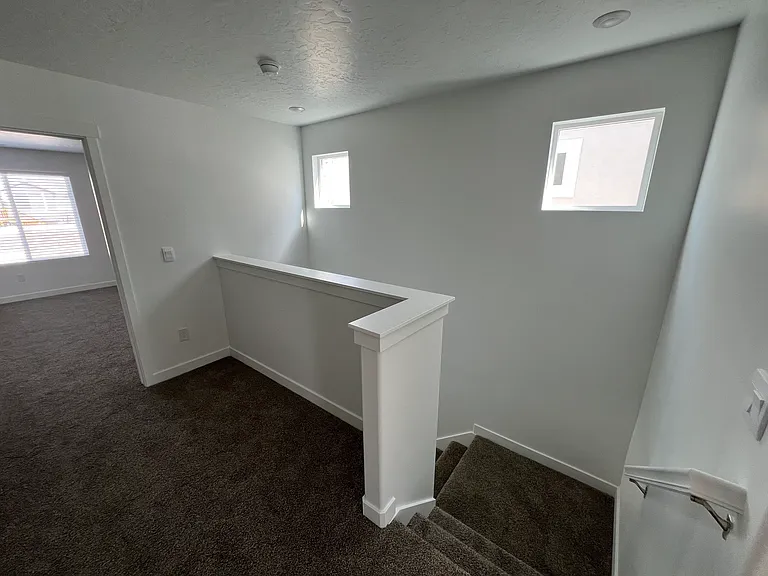 1868 N Blue Iris Ave — Photo 9