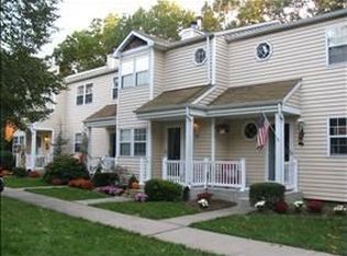 38 Rutledge Commons, Yaphank, NY 11980