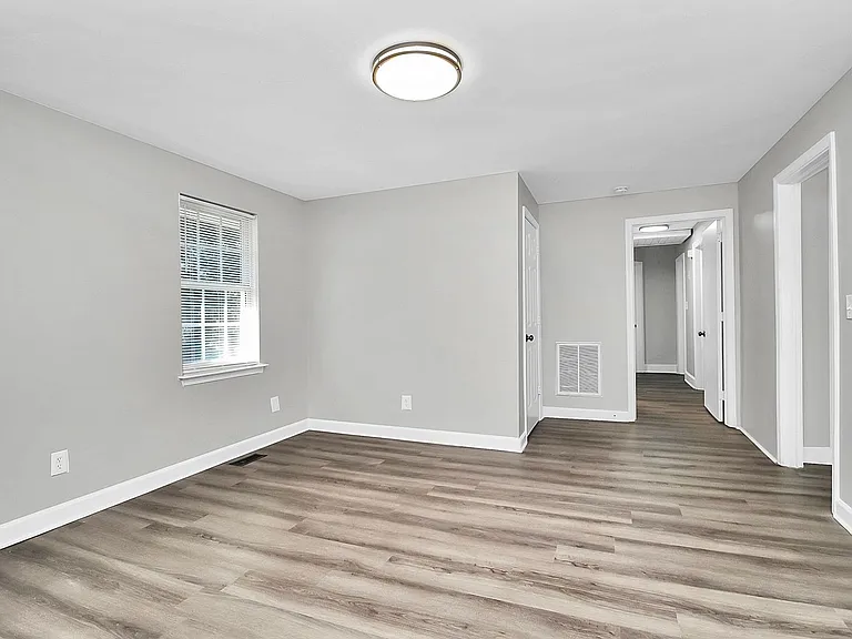 2429 Marlowe Ave — Photo 7