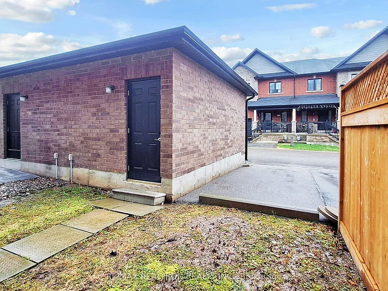 7 Zenyatta Ln — Photo 47