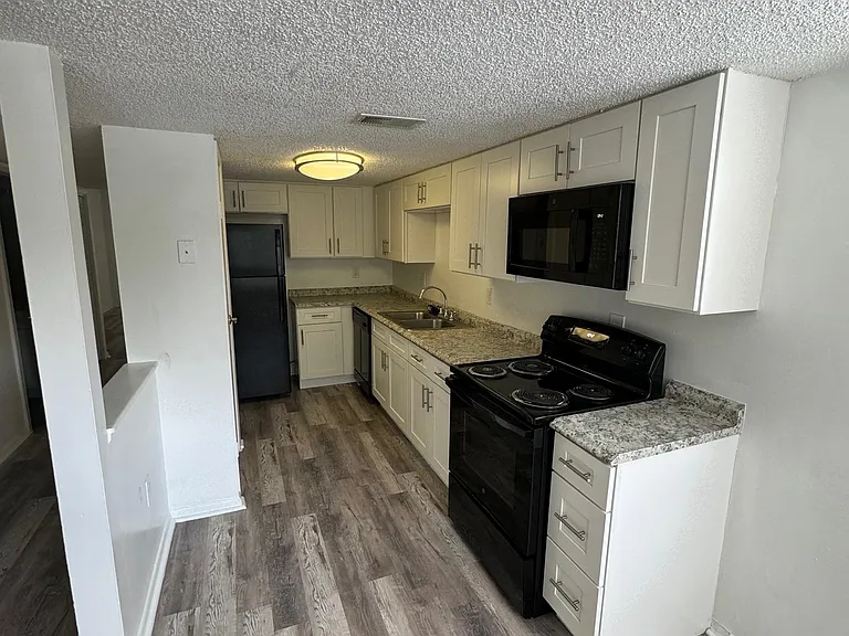 1826 Bayard Pl #6 — Photo 5