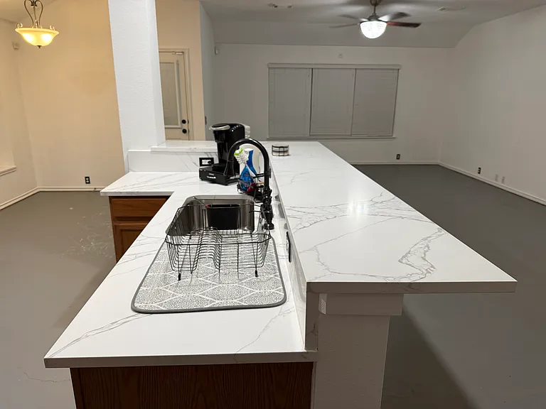 8102 Rosespur Park — Photo 9