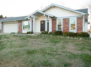 1608 Enwood Dr, Saint Peters, MO