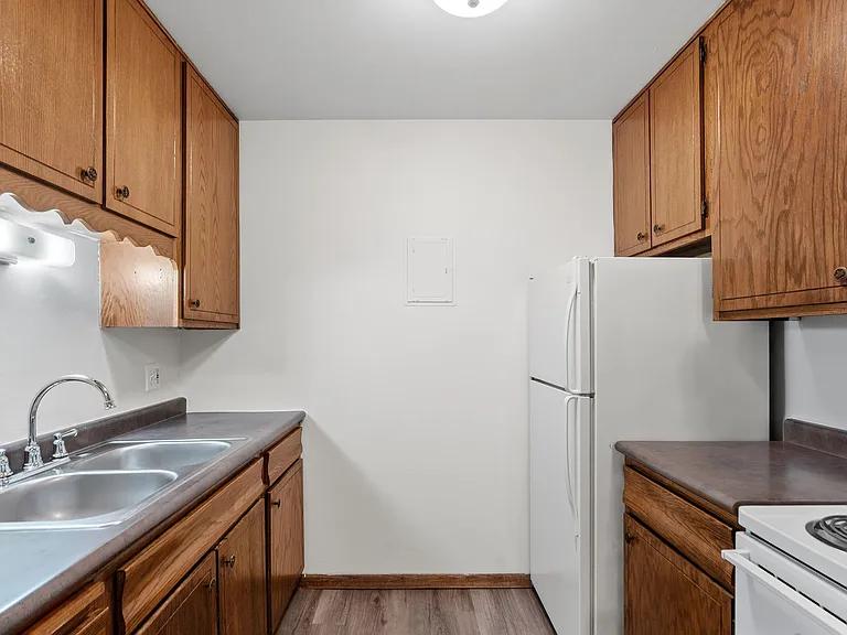 1605 Minnehaha Apartments — Photo 9