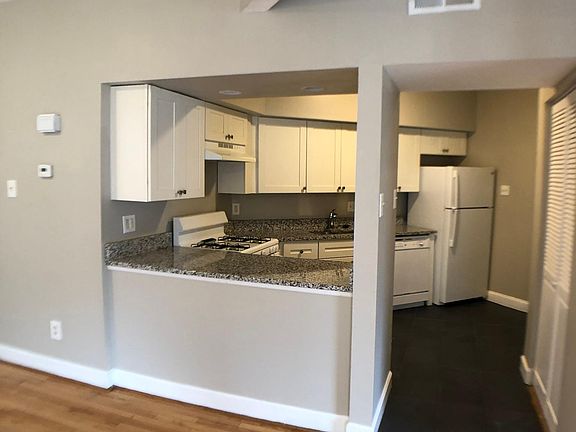 5th image of 3662 McRee Ave Floor 1