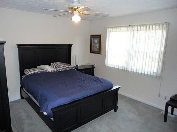 5th image of 7619 Danbury Ln #96