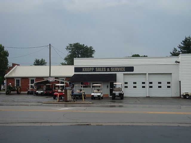 2nd image of 200 W Main St
