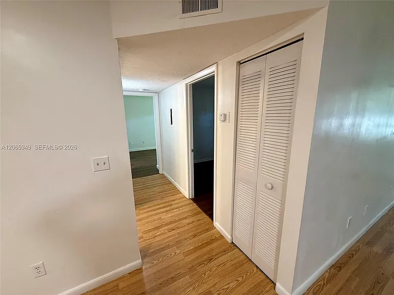 1237 SW 46th Ave #803 — Photo 9