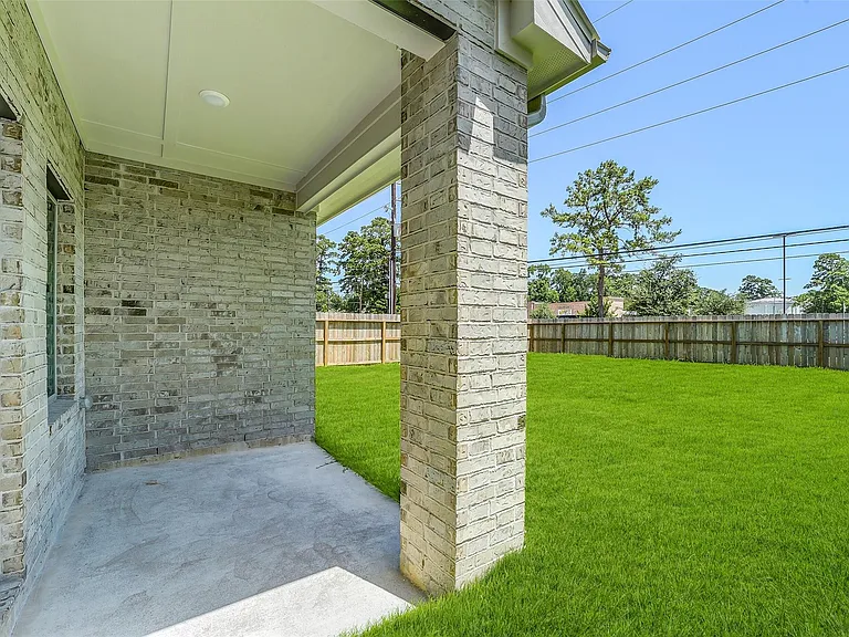 11928 Lakewood West Dr — Photo 21