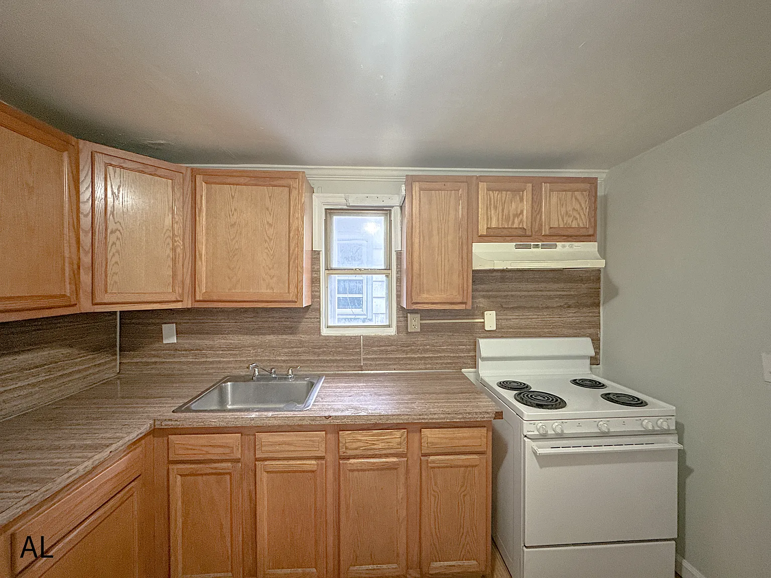 2 bed, 800 sqft, $1,350 — Photo 3