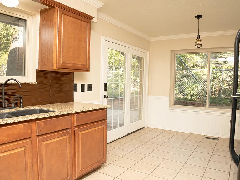 601 Skylark Dr — Photo 12