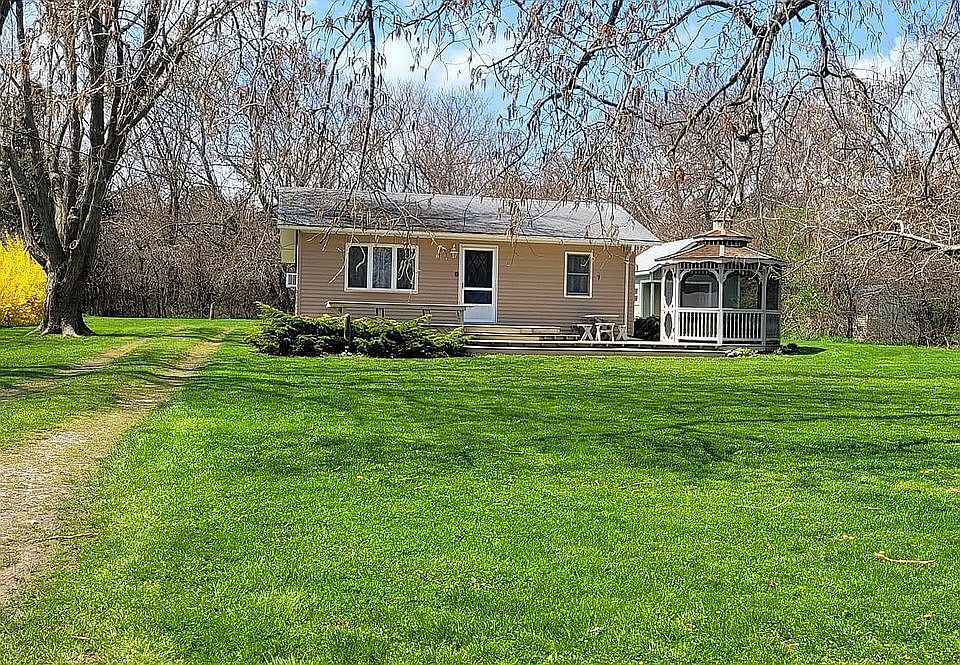 1st image of 215 McGettigan Ln