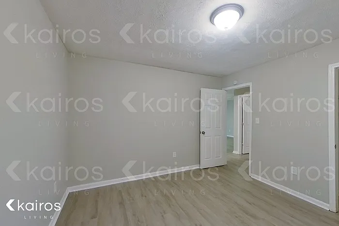 100 Deer Pkwy — Photo 19