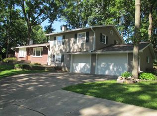 213 N Park Ave, Geneseo, IL 61254