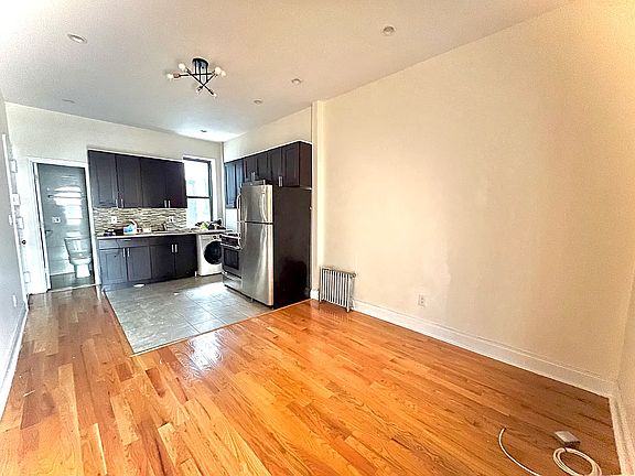 3rd image of 433 Rogers Ave #126